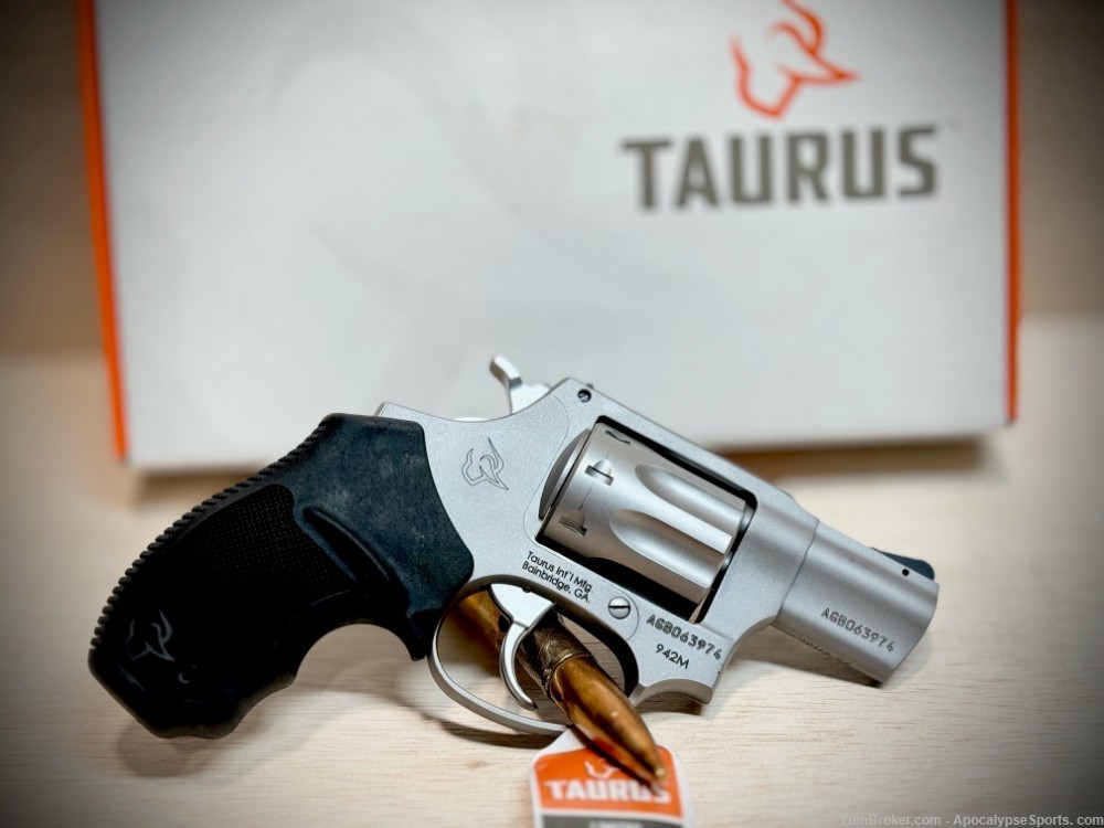 Taurus 942 942m Taurus-942m 8 shot 942m 942 Taurus 22mag 2" 2-942M029-img-0