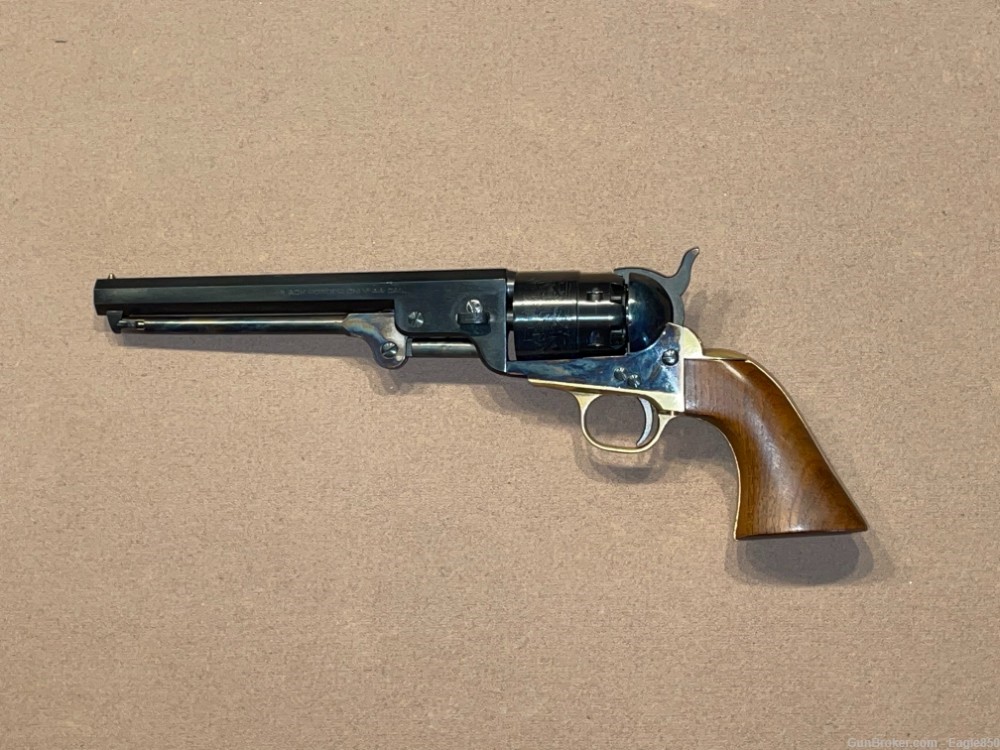 Beautiful Model Colt 1851 Black Powder 44 cal made in Italy-img-1