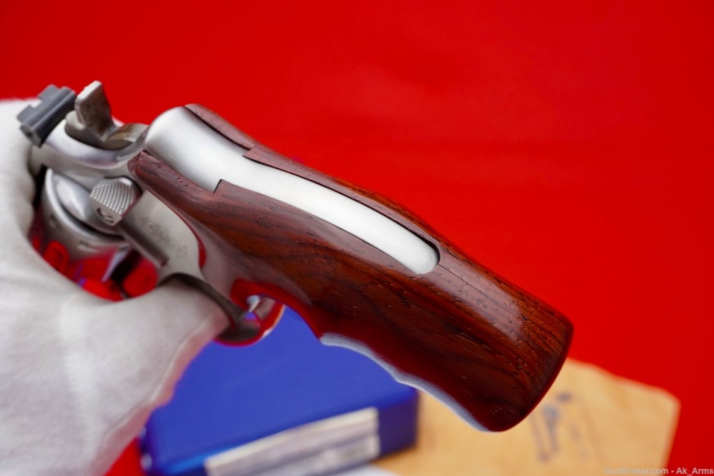 Scarce Smith & Wesson 617-4 .22LR Stainless 4" 10 Shot Revolver ANIB!-img-17