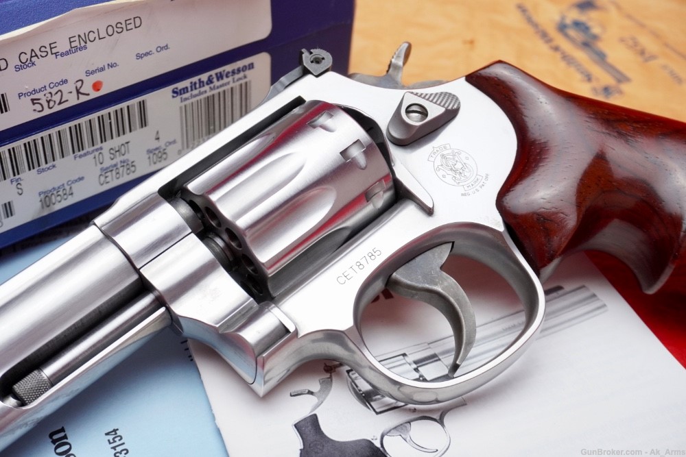 Scarce Smith & Wesson 617-4 .22LR Stainless 4" 10 Shot Revolver ANIB!-img-2