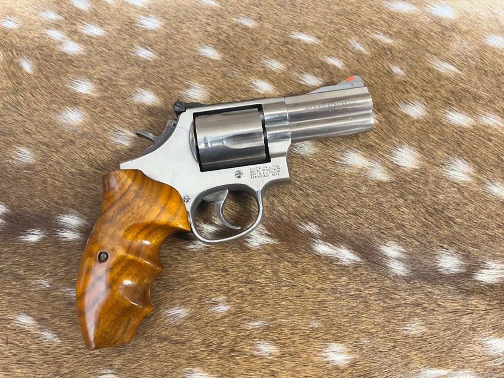 Smith And Wesson 696 .44 SPL revolver Rare Pre Lock Stainless -img-5