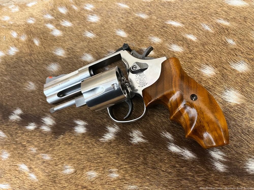 Smith And Wesson 696 .44 SPL revolver Rare Pre Lock Stainless -img-9