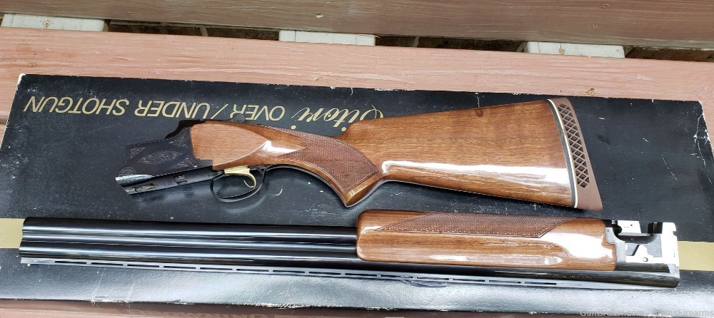 Browning Citori O/U Shotgun, 12 G, 3" Shells, 26" Bbls, 1980, Matching Box-img-2