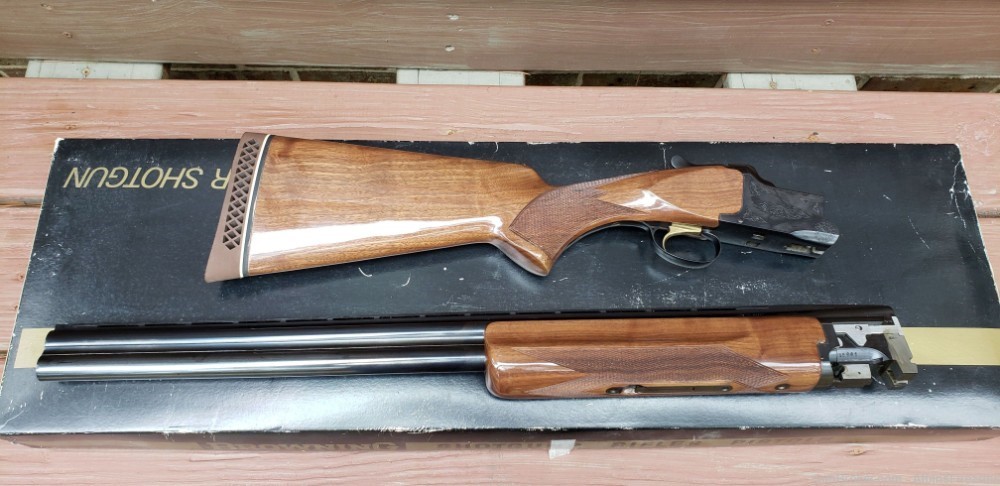 Browning Citori O/U Shotgun, 12 G, 3" Shells, 26" Bbls, 1980, Matching Box-img-1