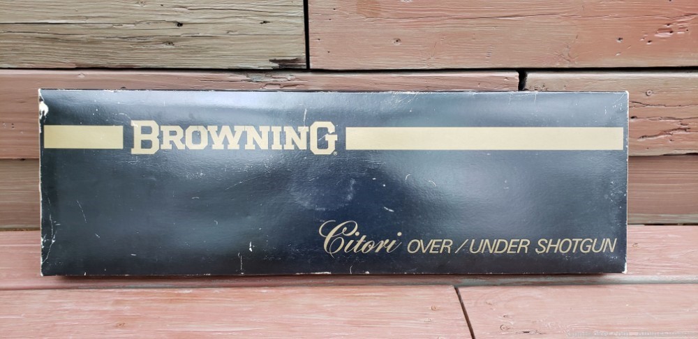 Browning Citori O/U Shotgun, 12 G, 3" Shells, 26" Bbls, 1980, Matching Box-img-3