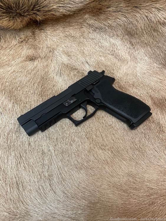 Sig Sauer, P220,Double Action/Single Action, Preowned-img-1