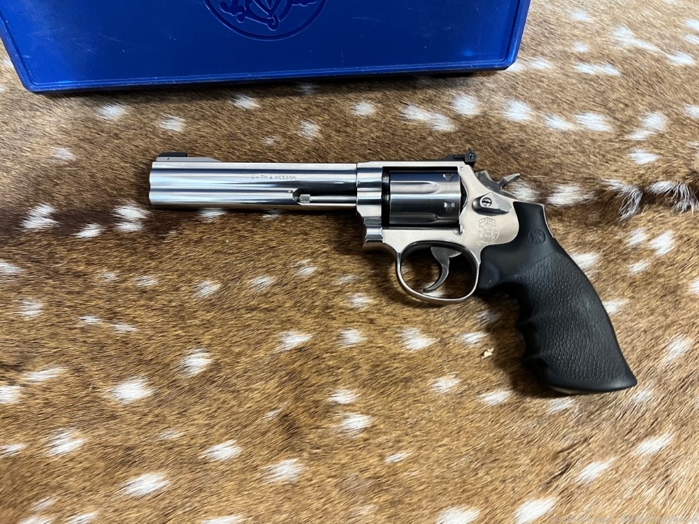 Smith and Wesson 617 original 6 shot revolver stainless excellent condition-img-3