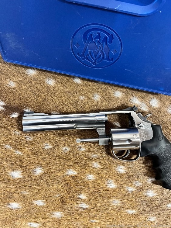 Smith and Wesson 617 original 6 shot revolver stainless excellent condition-img-6
