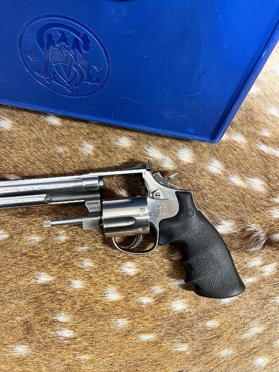 Smith and Wesson 617 original 6 shot revolver stainless excellent condition-img-5