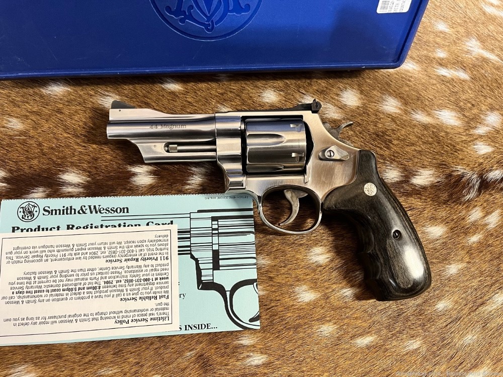 Smith And Wesson 629 629-5 .44 Mag Mountain Gun 4” In Box -img-4