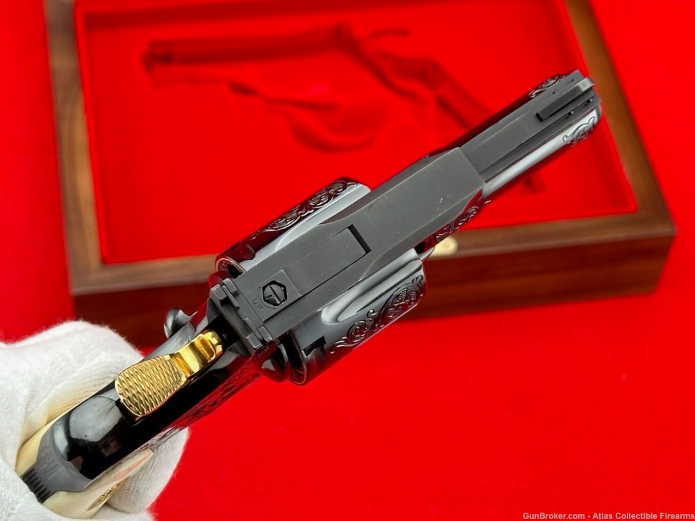 UNBELIEVABLE 1970 Colt Python 2 1/2" *MASTER ENGRAVED & GIRAFFE BONE GRIPS*-img-11
