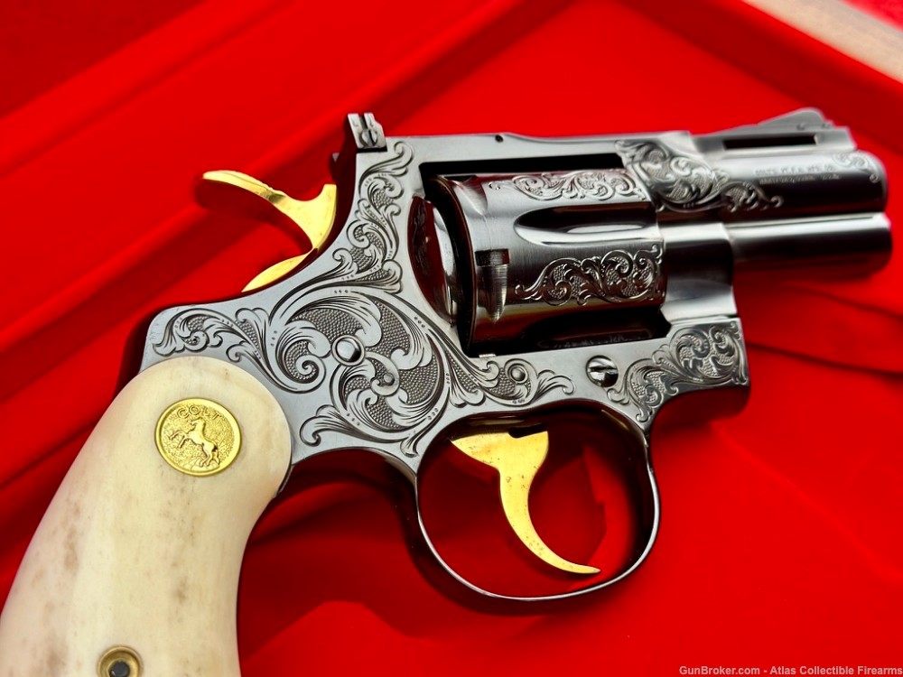 UNBELIEVABLE 1970 Colt Python 2 1/2" *MASTER ENGRAVED & GIRAFFE BONE GRIPS*-img-9