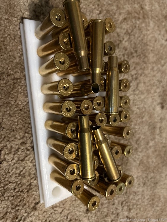 348 Winchester mixed brass 51 pieces Used Fired -img-4