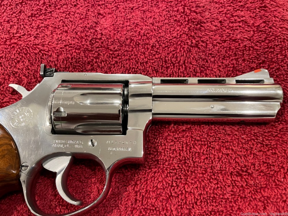 Taurus 689 VR; Polished Stainless; 4-Inch; 6-Shot .357 Magnum Revolver-img-3