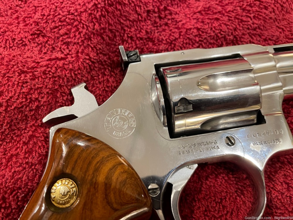 Taurus 689 VR; Polished Stainless; 4-Inch; 6-Shot .357 Magnum Revolver-img-24