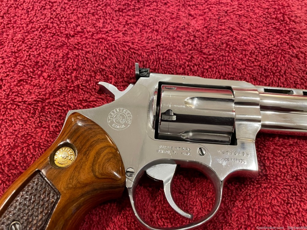 Taurus 689 VR; Polished Stainless; 4-Inch; 6-Shot .357 Magnum Revolver-img-26
