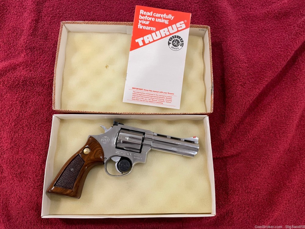 Taurus 689 VR; Polished Stainless; 4-Inch; 6-Shot .357 Magnum Revolver-img-34