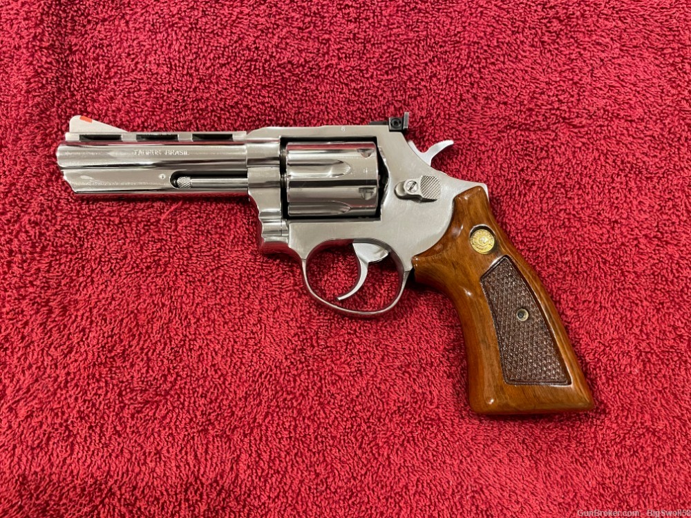 Taurus 689 VR; Polished Stainless; 4-Inch; 6-Shot .357 Magnum Revolver-img-2