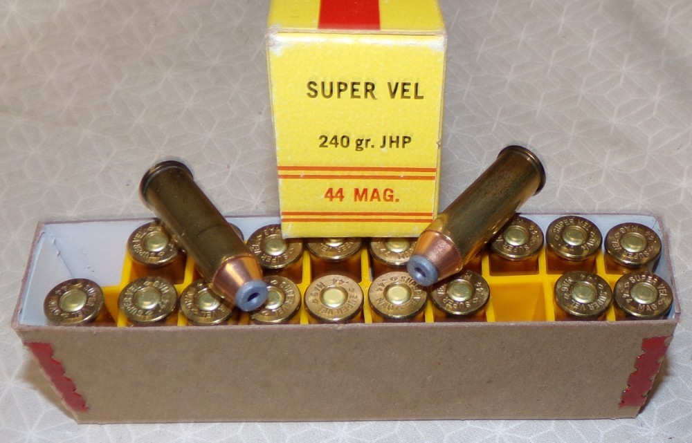 Super Vel 44 magnum full minty box-img-2