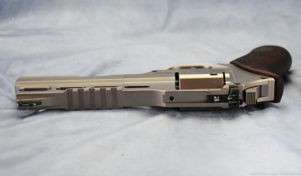 Chiappa Rhino 60DS .357 magnum .38sp  6" barrel Futuristic DA/SA Revolver-img-10