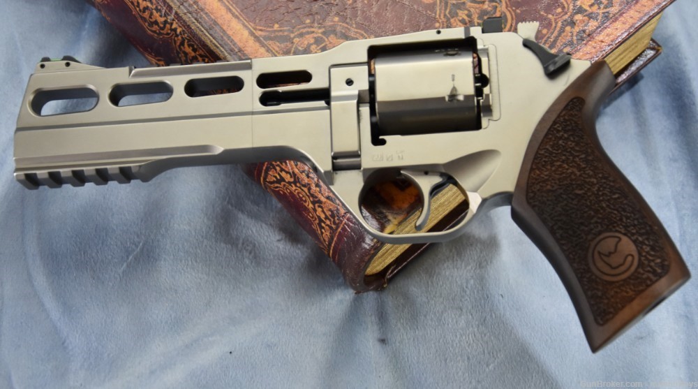 Chiappa Rhino 60DS .357 magnum .38sp  6" barrel Futuristic DA/SA Revolver-img-21