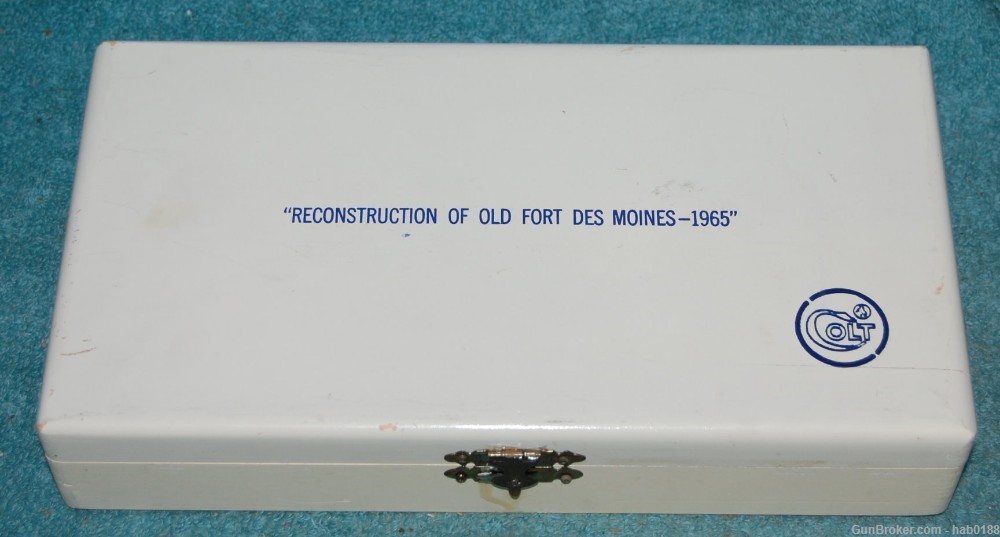 Colt "Reconstruction of Old For Des Moines" SAA Frontier Scout Display Box-img-0