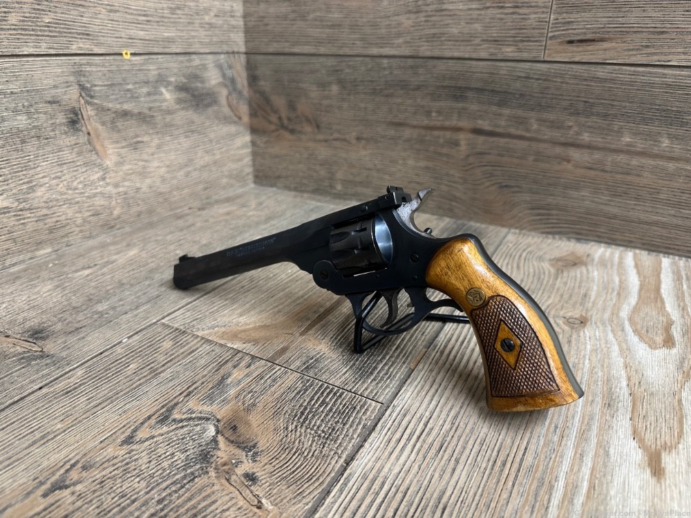 Used H&R Sportsman .22LR Top Break Double Action Revolver -img-1