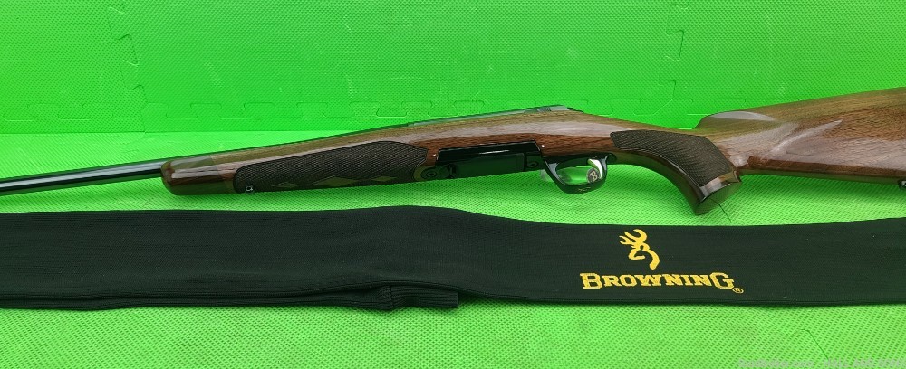 BROWNING X-BOLT * MEDALLION * 223 REM BORN 2012 GORGEOUS Bolt Action Rifle -img-2