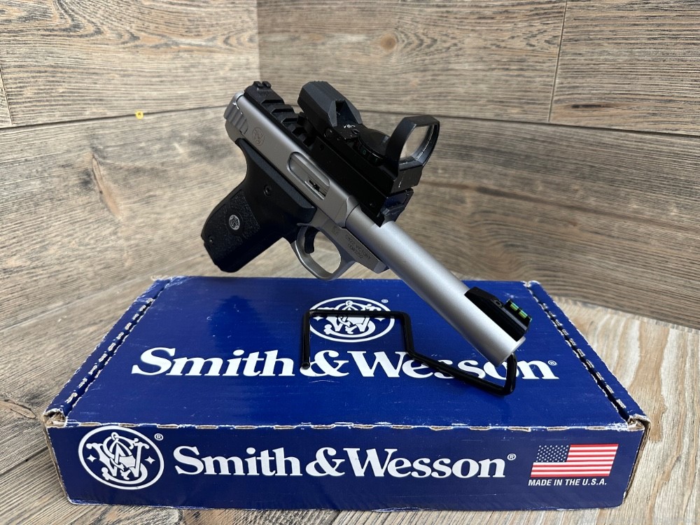 Used Smith & Wesson SW22 Victory .22LR w/ Red Dot-img-1