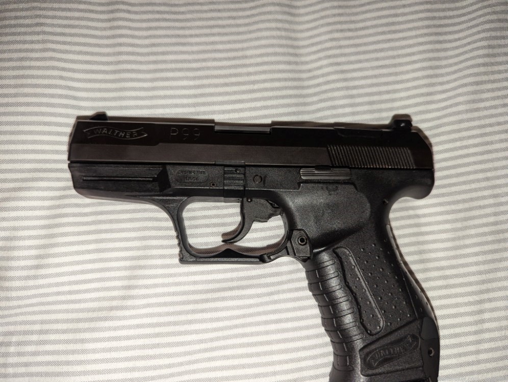 Used Walther P99 1st Gen (Hard to find)-img-1