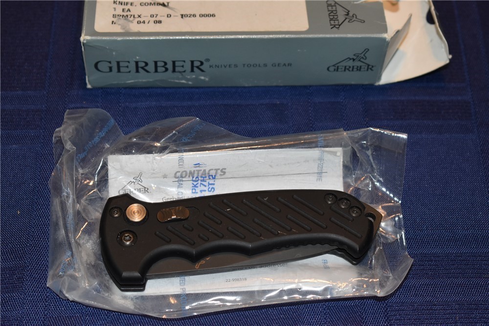 NEW Gerber Combat Automatic Knife-img-2