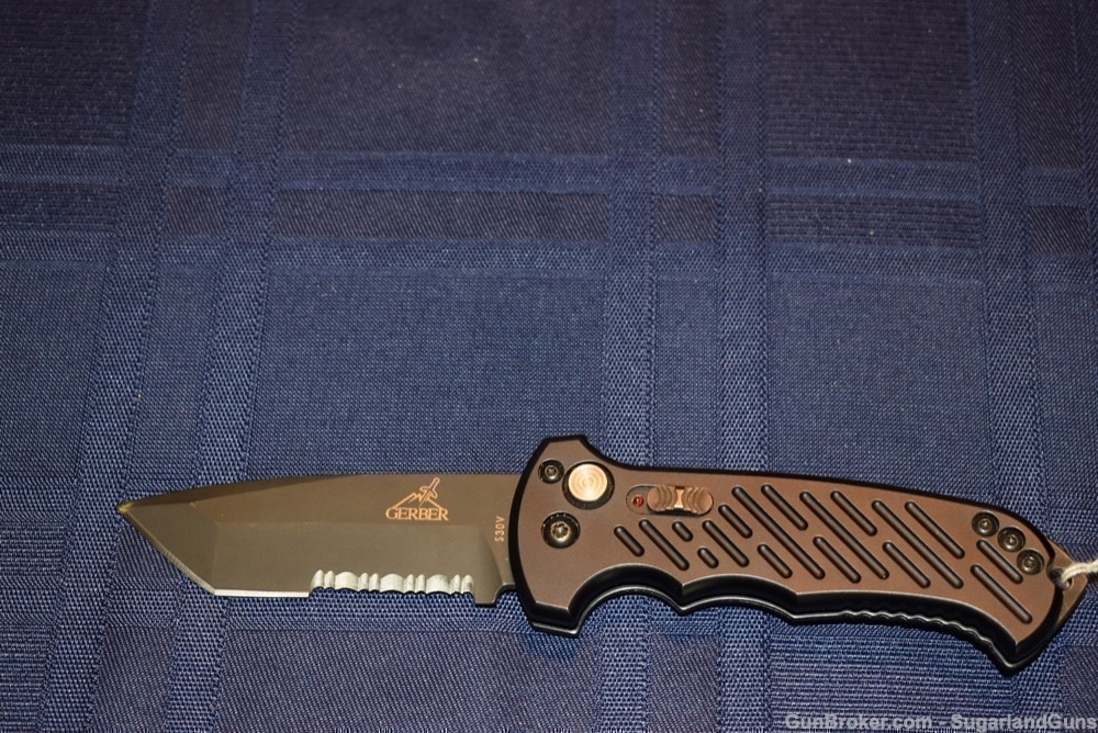 NEW Gerber Combat Automatic Knife-img-3