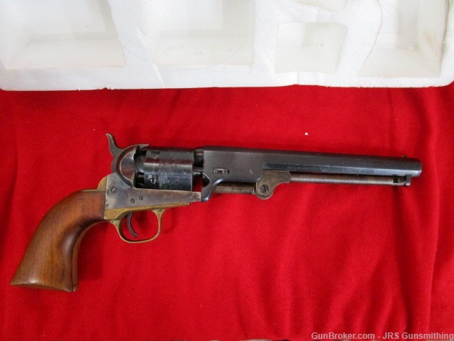 Black powder revolver made in Italy-img-1