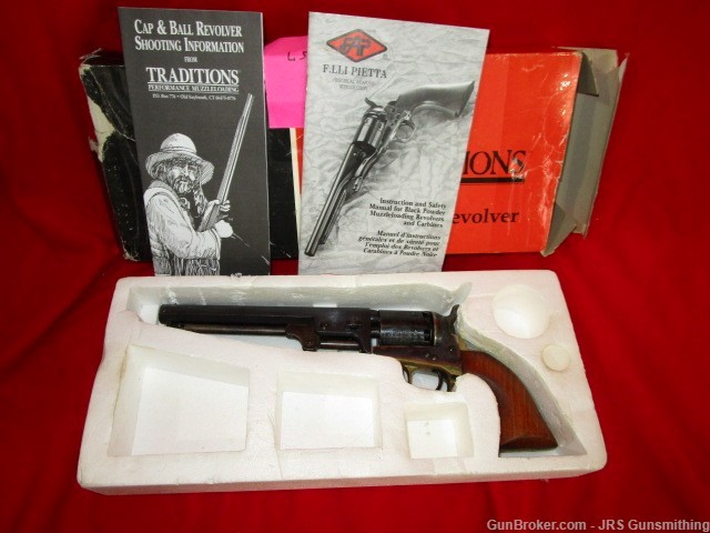Black powder revolver made in Italy-img-0