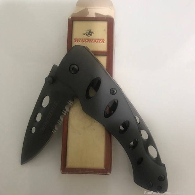 COLLEC TION  WINCHESTER  KNIFES  Total  19-img-4