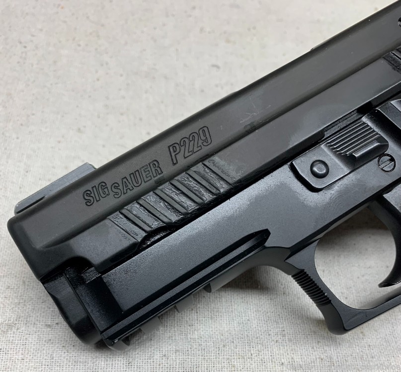 PENNY SIG Sauer P229 Elite Compact SRT .40 S&W Cal P229R Rail 12 Round Mag-img-2