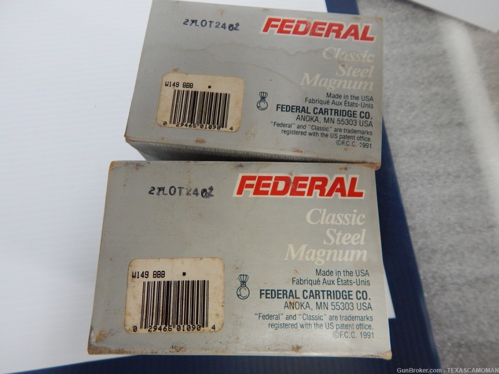 Vintage Federal Classic 12 gauge shotshells, 2 boxes, BBB-img-8