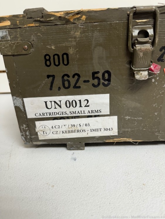 7.62x54r 800 RD UNOPENED CZECH SURPLUS WOODEN AMMO CRATE-img-1