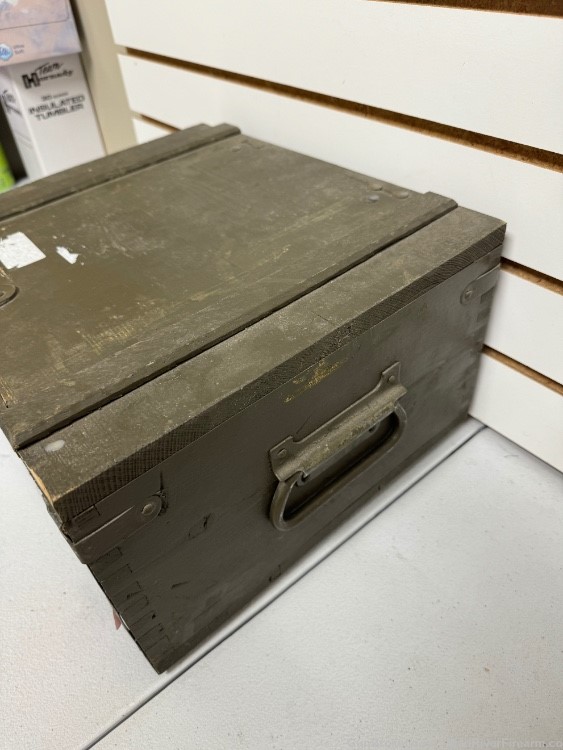 7.62x54r 800 RD UNOPENED CZECH SURPLUS WOODEN AMMO CRATE-img-3