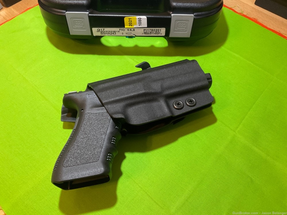 New Glock 17 Gen 3 Complete Frame with Holster-img-5