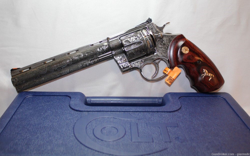 VERY BEAUTIFUL! Colt Anaconda 8" custom engraved with Colt Rosewood grips-img-0