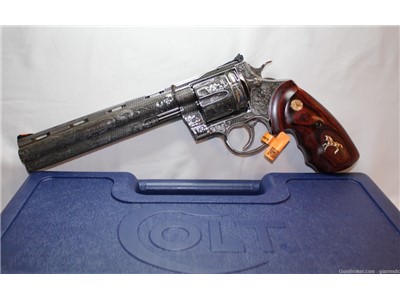 VERY BEAUTIFUL! Colt Anaconda 8" custom engraved with Colt Rosewood grips