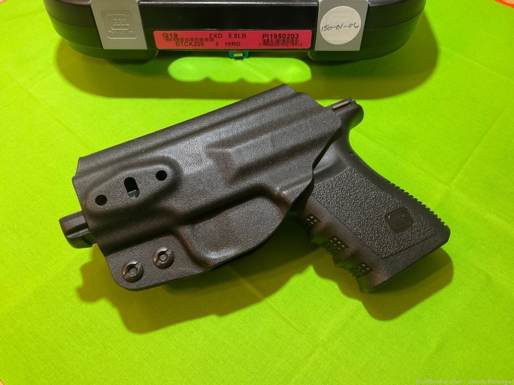 New Glock 19 Gen 3 Complete Frame with Free Holster-img-5