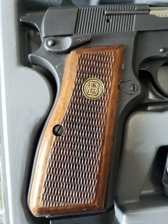 Browning Hi-Power 9mm Medallion Browning Centennial Grips-img-3