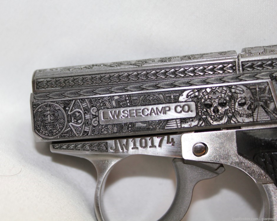 Ultra Rare Custom Engraved Collector Seecamp LWS .32Iconic Super Rare Spect-img-1