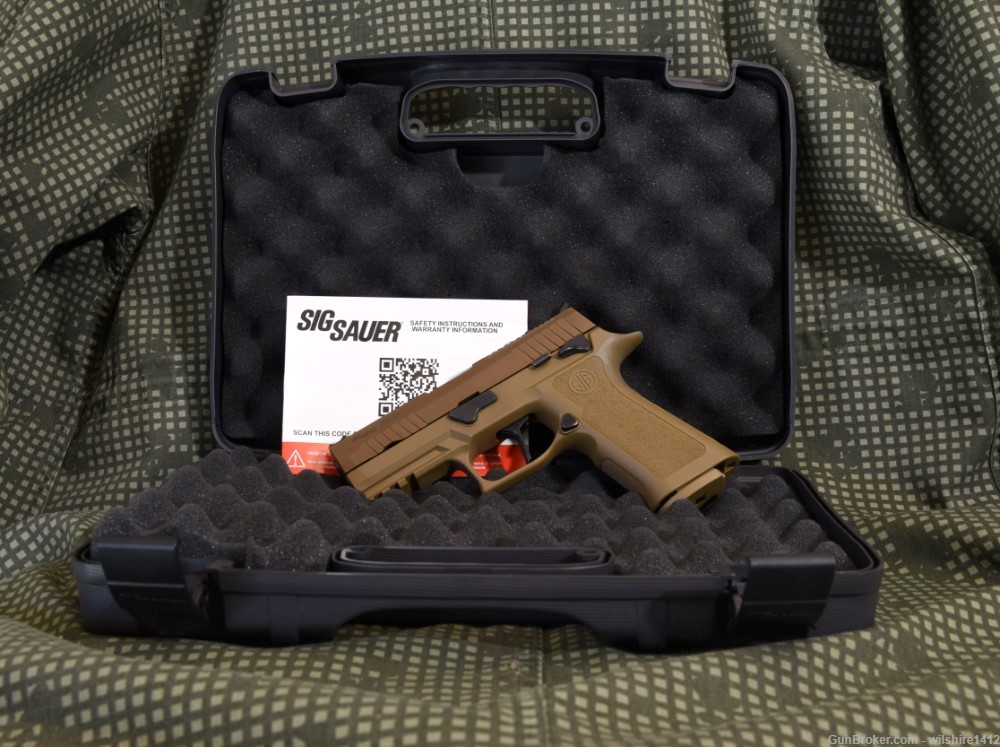 Sig Sauer P320 9mm FDE Pistol + Extras-img-0