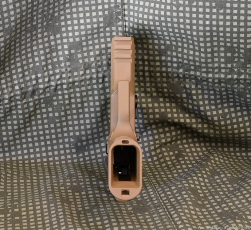 Sig Sauer P320 9mm FDE Pistol + Extras-img-6