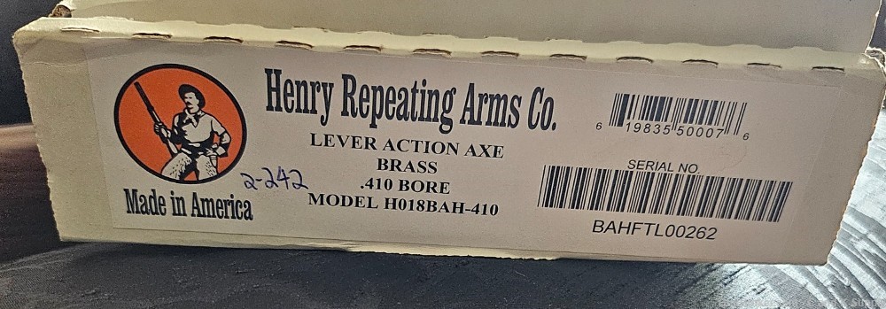 Henry Axe .410 Axe Henry Brass Lever Action 15.4" H018BAH-410 Slight damage-img-5
