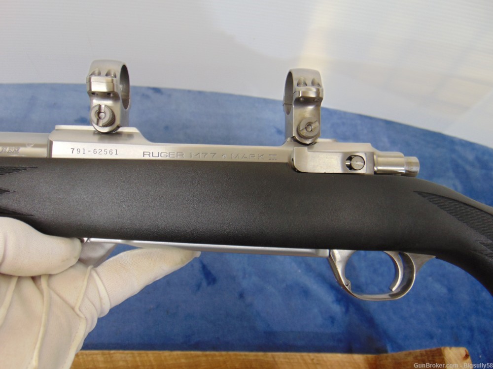 RUGER M77 MARK II ALL WEATHER TOUGH TO FIND 25-06 REM W/ STAIN. RINGS-img-8