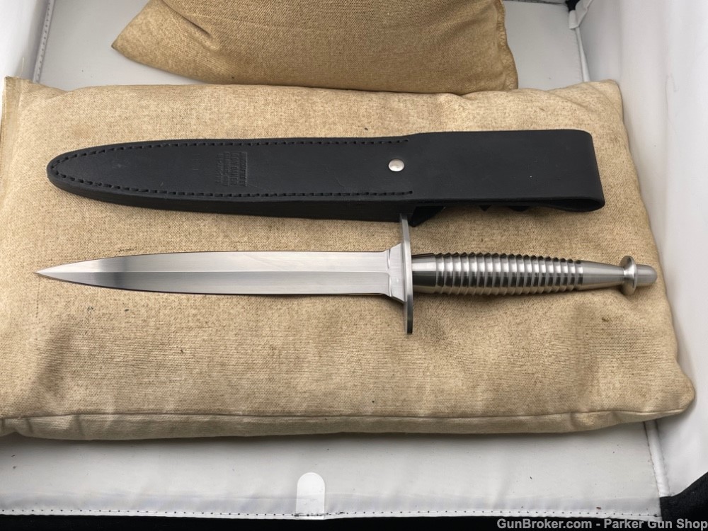 M. C. [Charles] Robinson Jr Model 17 BC Dagger Don Baker Sheath-img-4